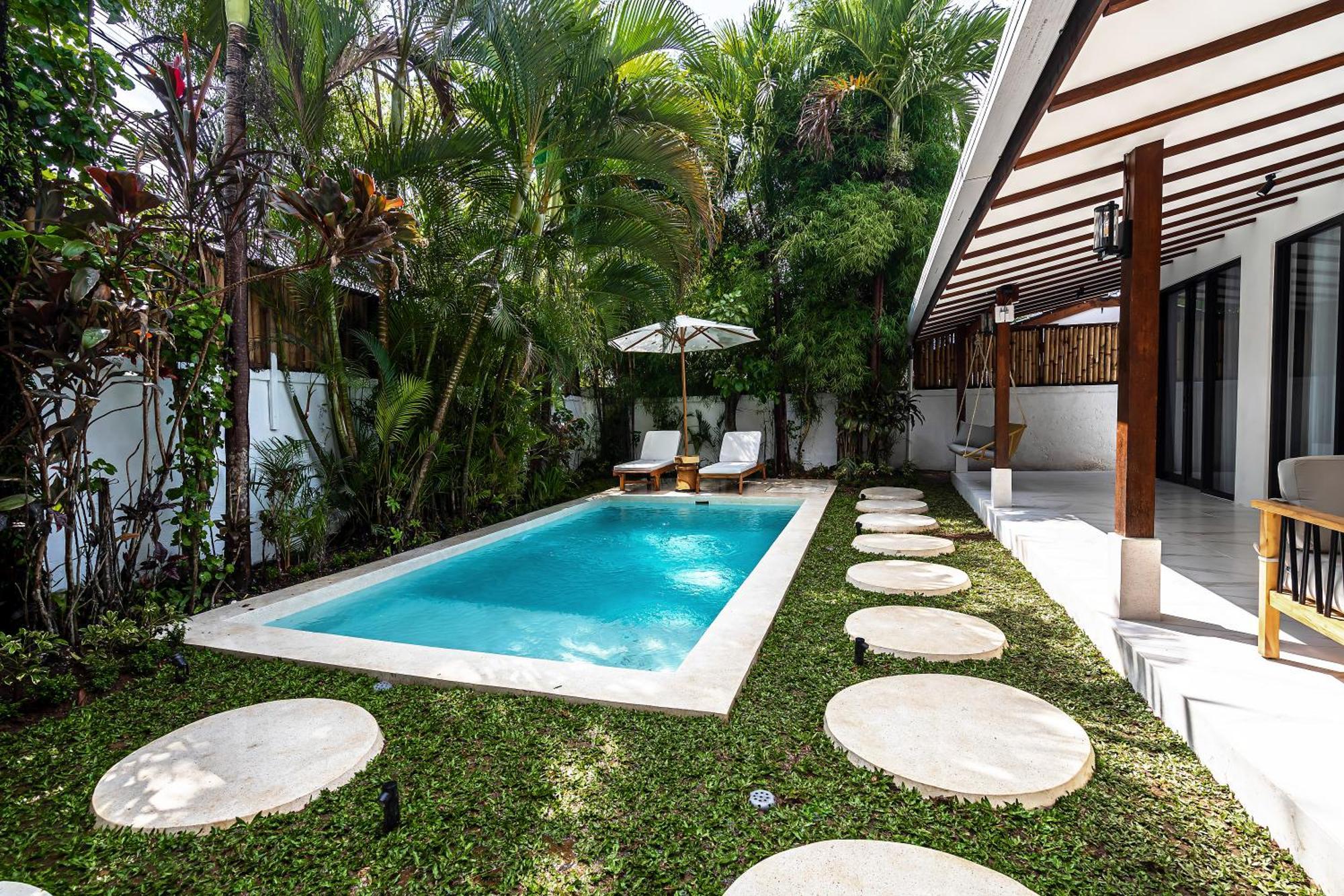 Ubud Blue Wave Villa Luxury 3 Bedroom & Private Pool Villa