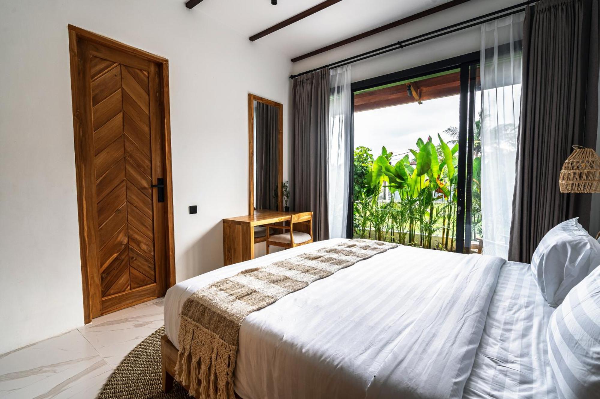 Ubud Blue Wave Villa Luxury 3 Bedroom & Private Pool Villa *