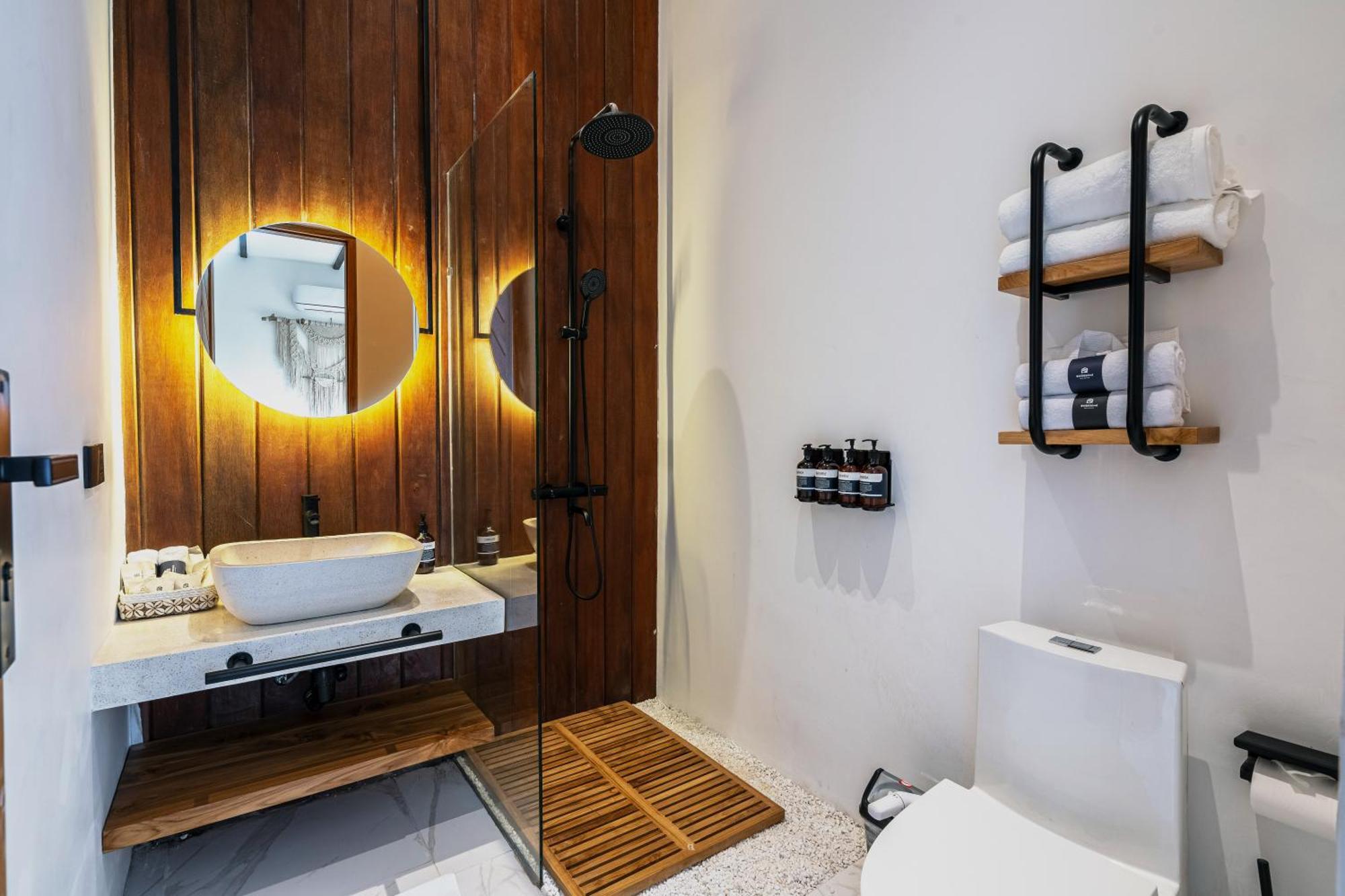 Ubud Blue Wave Villa Luxury 3 Bedroom & Private Pool Villa *